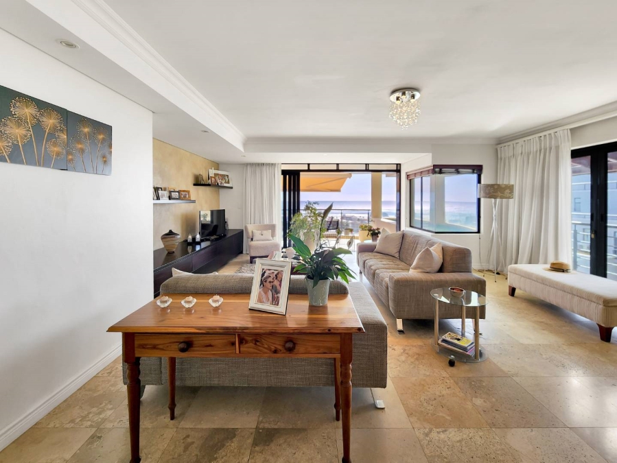 3 Bedroom Property for Sale in Sea Point Western Cape